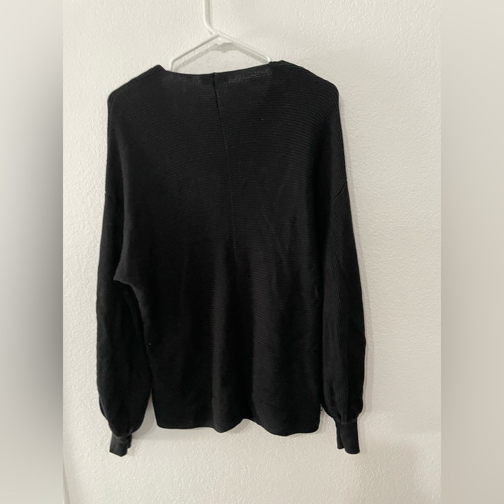 1. State ribbed balloon sleeve Black Long Sweater. Size M - Picture 8 of 8